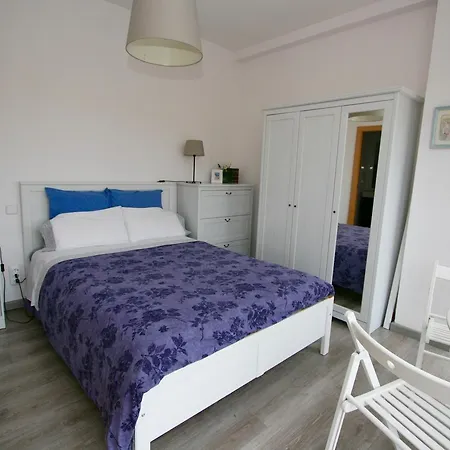 Aparteasy Апартаменты Барселона